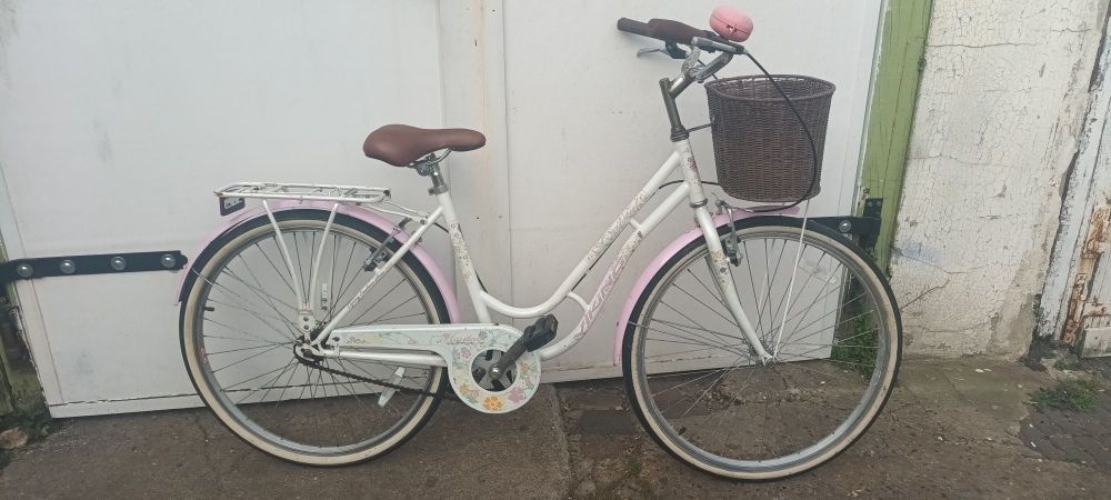 White and pink step-through town bike with wicker basket — refurbished secondhand bike for sale in Hove